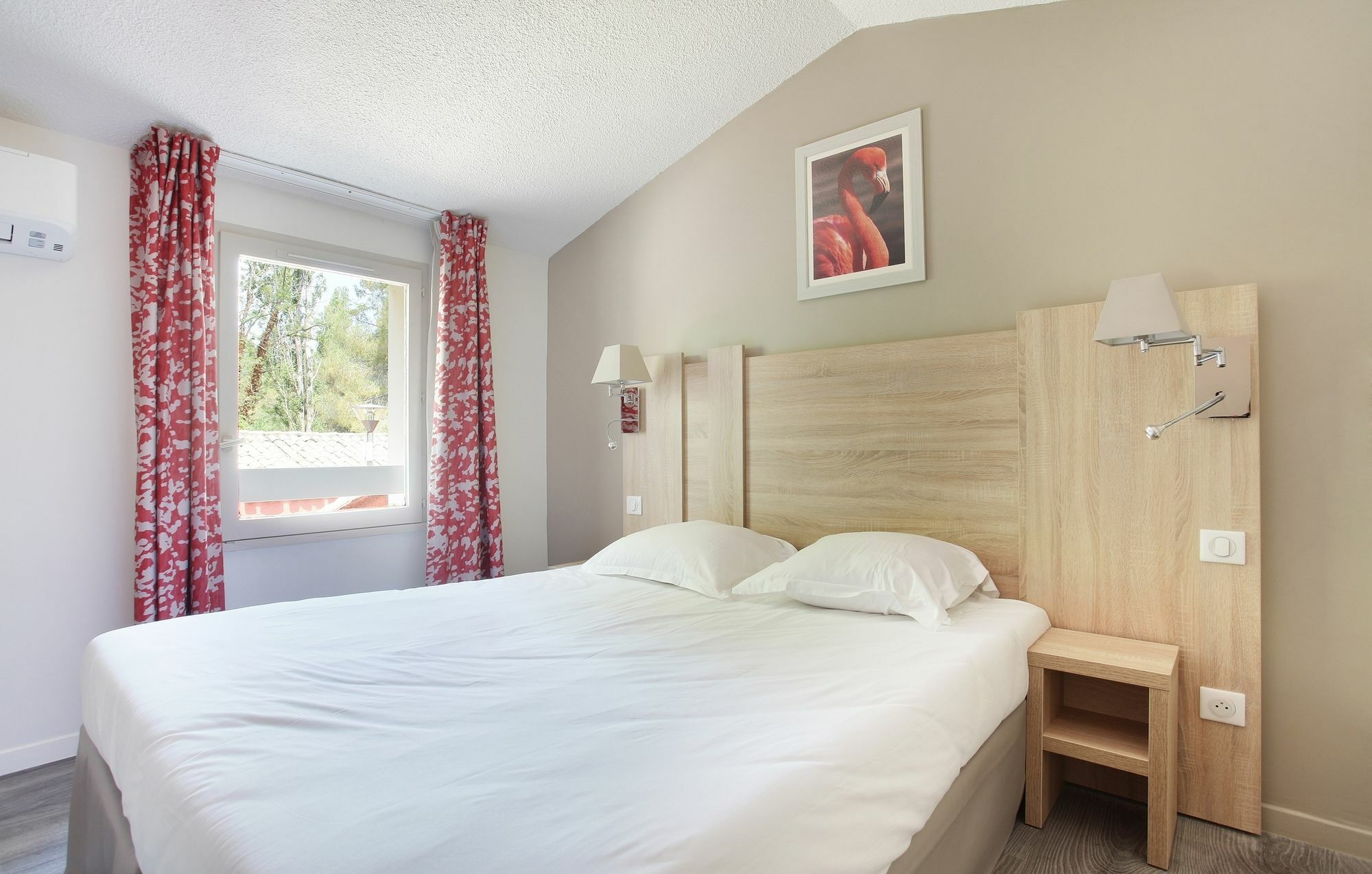 Appart hôtel Résidence Odalys Le Village Camarguais Les Gardians 4*